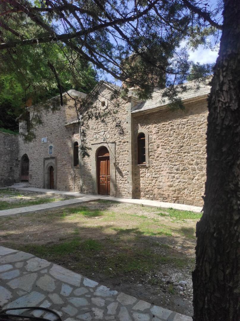 Ξενοδοχείο Μαγκιωση Neraïdochóri Eksteriør billede
